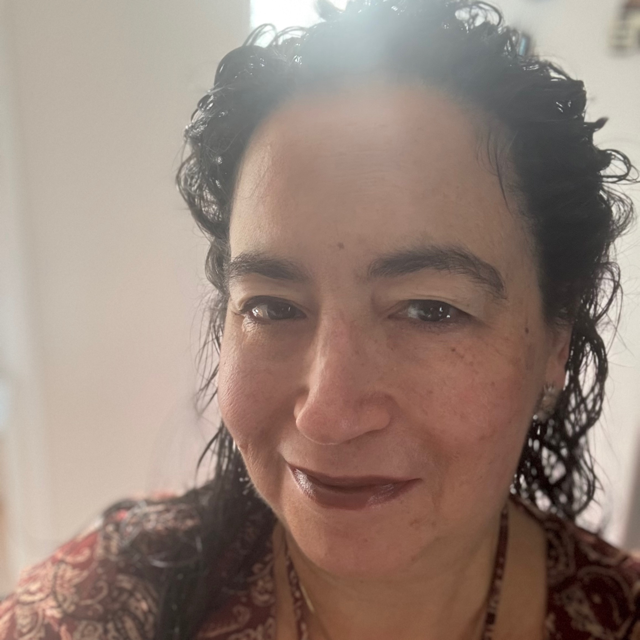 Ilana Lindsey - Author
